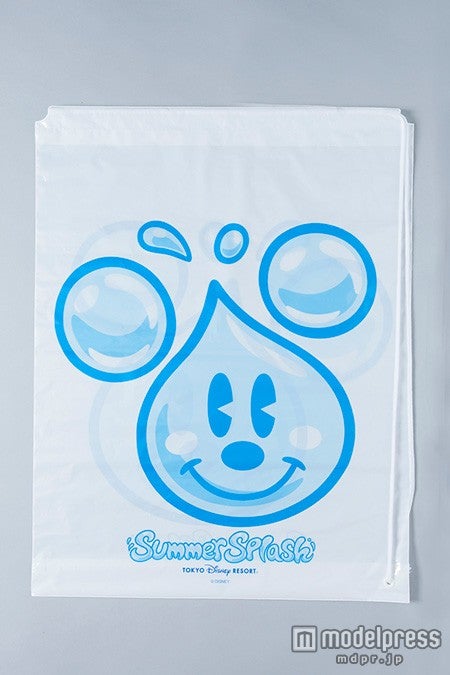 ビニールバッグ￥700／（C）Disney