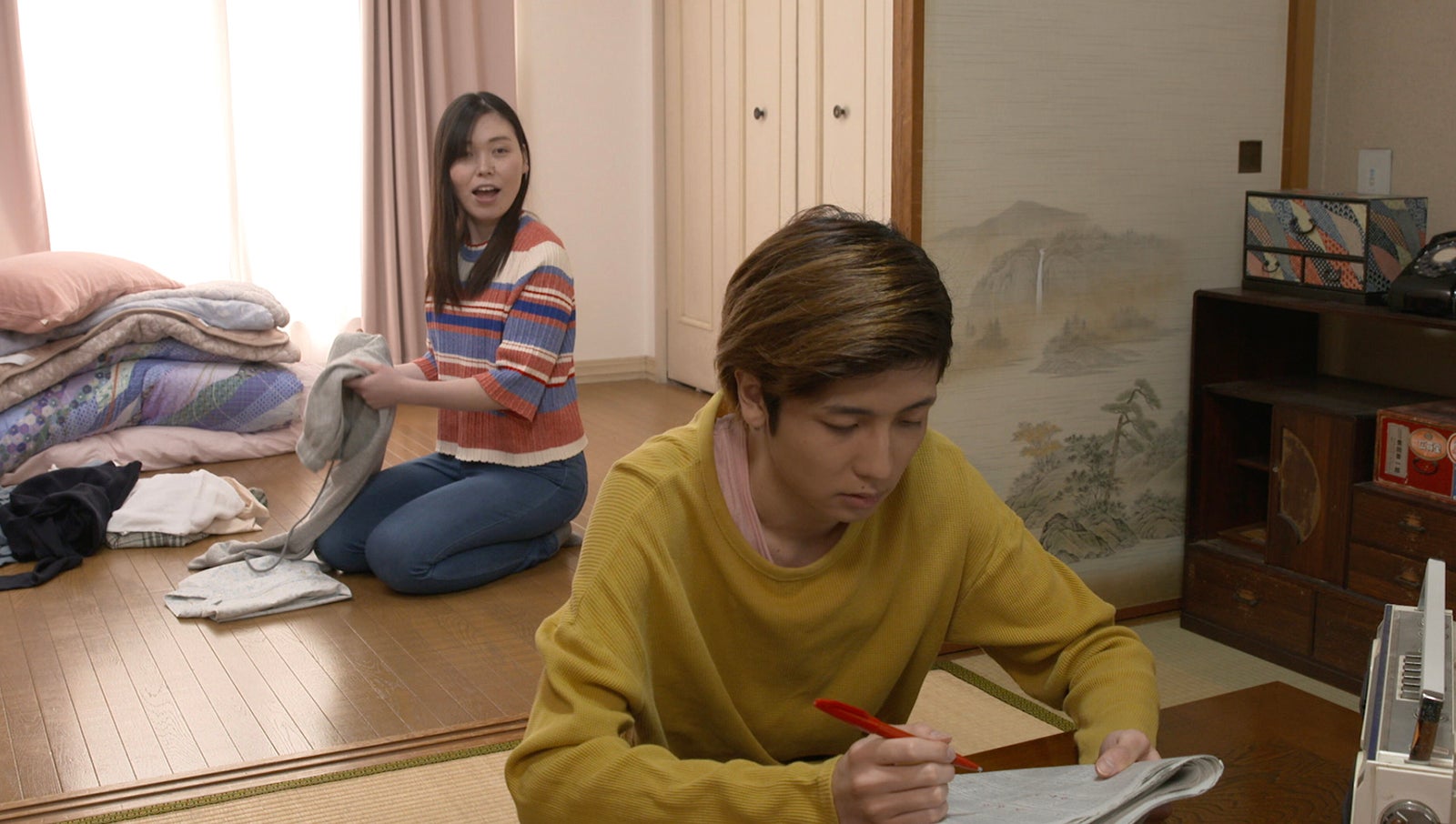 （左）誠子（C）日本テレビ