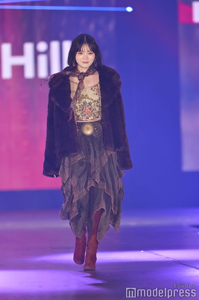 真鍋凪咲(C)モデルプレス