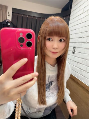 中川翔子、産後初のイベントへ！双子“しましまブラザーズ”の腕組み姿に反響