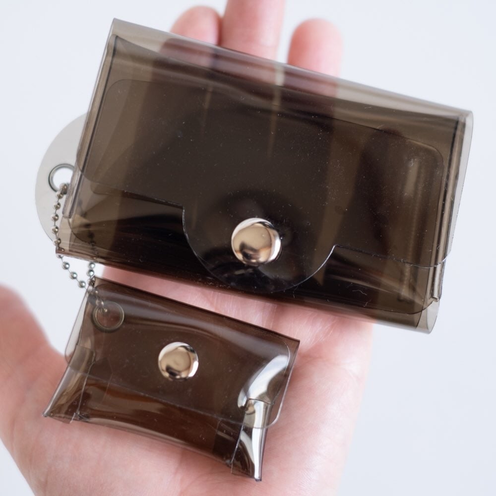 【ダイソーのコインケース】が220円でも欲しくなる！ 使い勝手のよさに「便利」「もう一つ欲しい」
