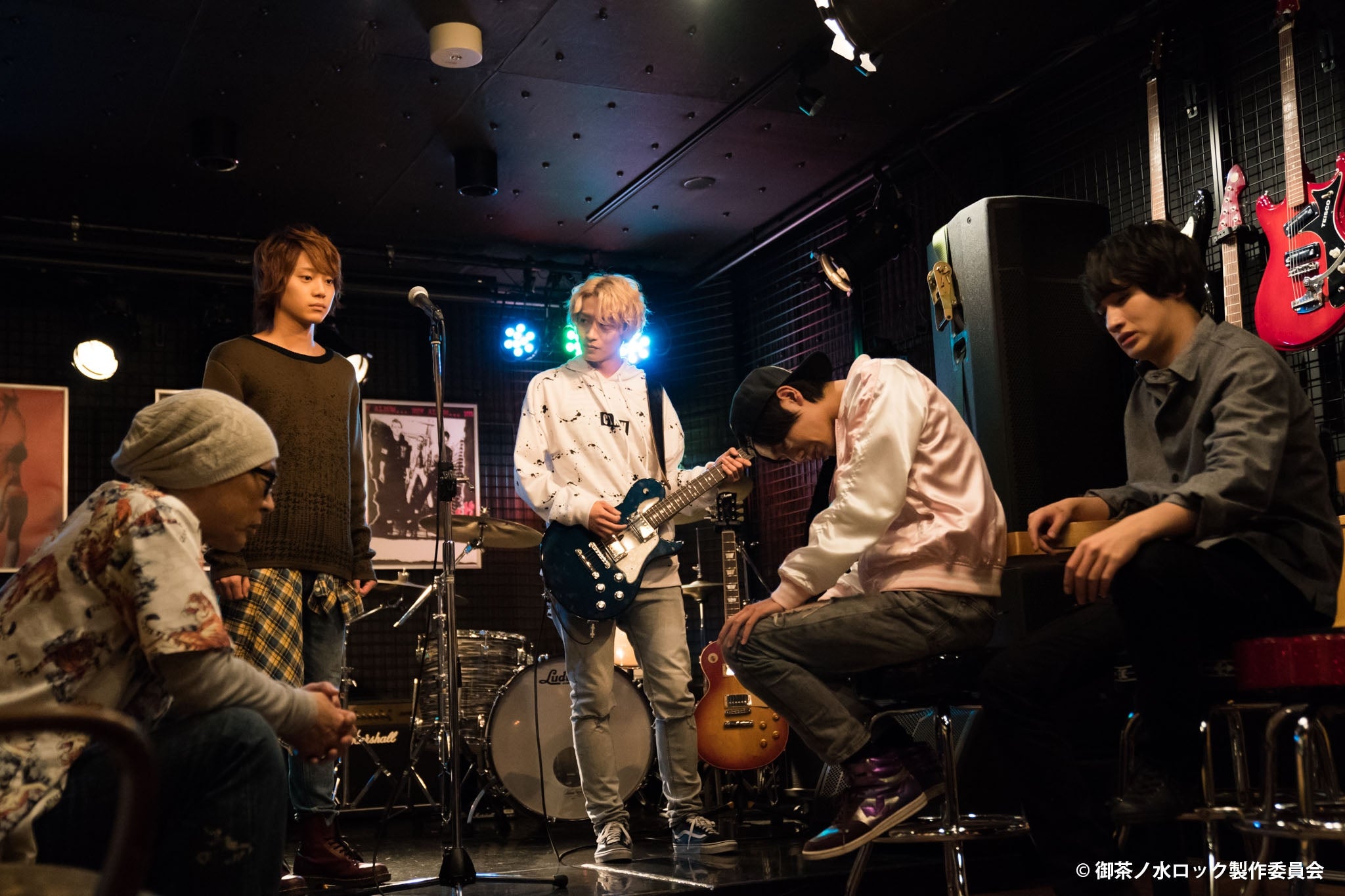 どこまでがアドリブなのか…想像しながら見ても楽しそうだ（C）御茶ノ水ロック製作委員会