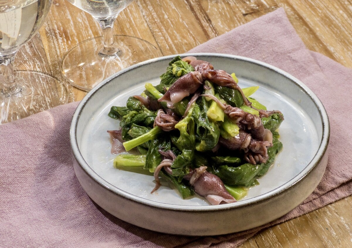 春だけの旬食材で作る「5分で簡単おつまみ」！菜の花とホタルイカのマリネ