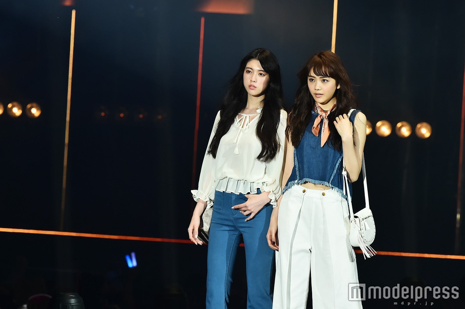 三吉彩花＆松井愛莉（C）モデルプレス