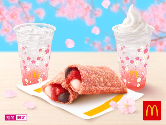 あんことおもちのいちご大福パイ、マックフィズ/マックフロート もものレモネード(それぞれ、もも果汁、レモン果汁合わせて1%使用)/提供画像