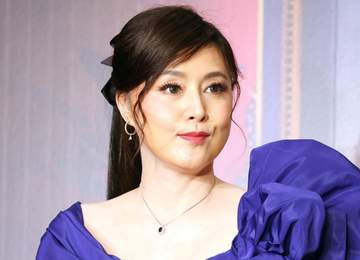 藤原紀香 現役メジャーリーガーと「17年ぶりの嬉しい再会」舞台衣装での2ショに反響続々