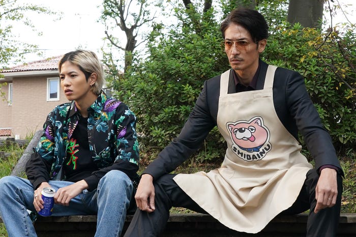 志尊淳、玉木宏「極主夫道」第6話より(C)日本テレビ・読売テレビ