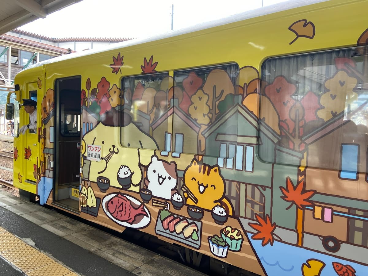 【ポムポムプリン×京都丹後鉄道】期間限定のコラボラッピング列車が運行