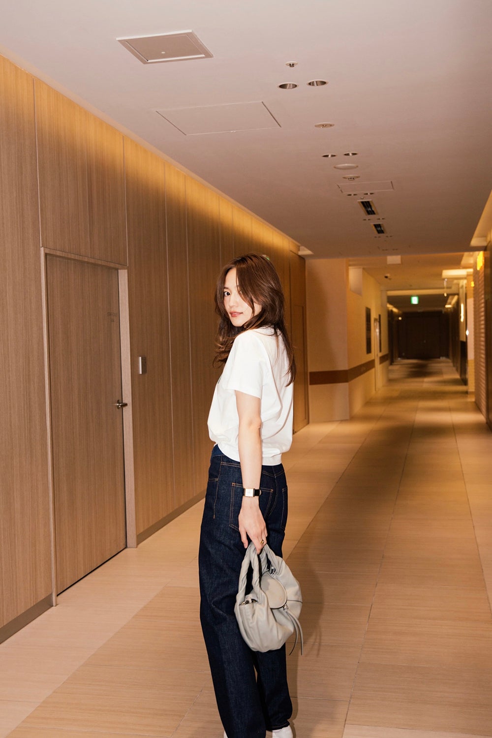 【FENDIデニム】川口春奈さん着用 40 FENDIデニム】川口春奈さん着用 40 - メルカリ