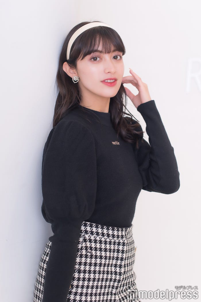 エブラヒミ椎菜さん(C)モデルプレス