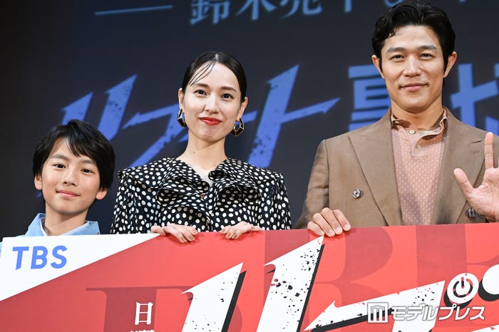 矢崎滉、戸田恵梨香、鈴木亮平(C)モデルプレス