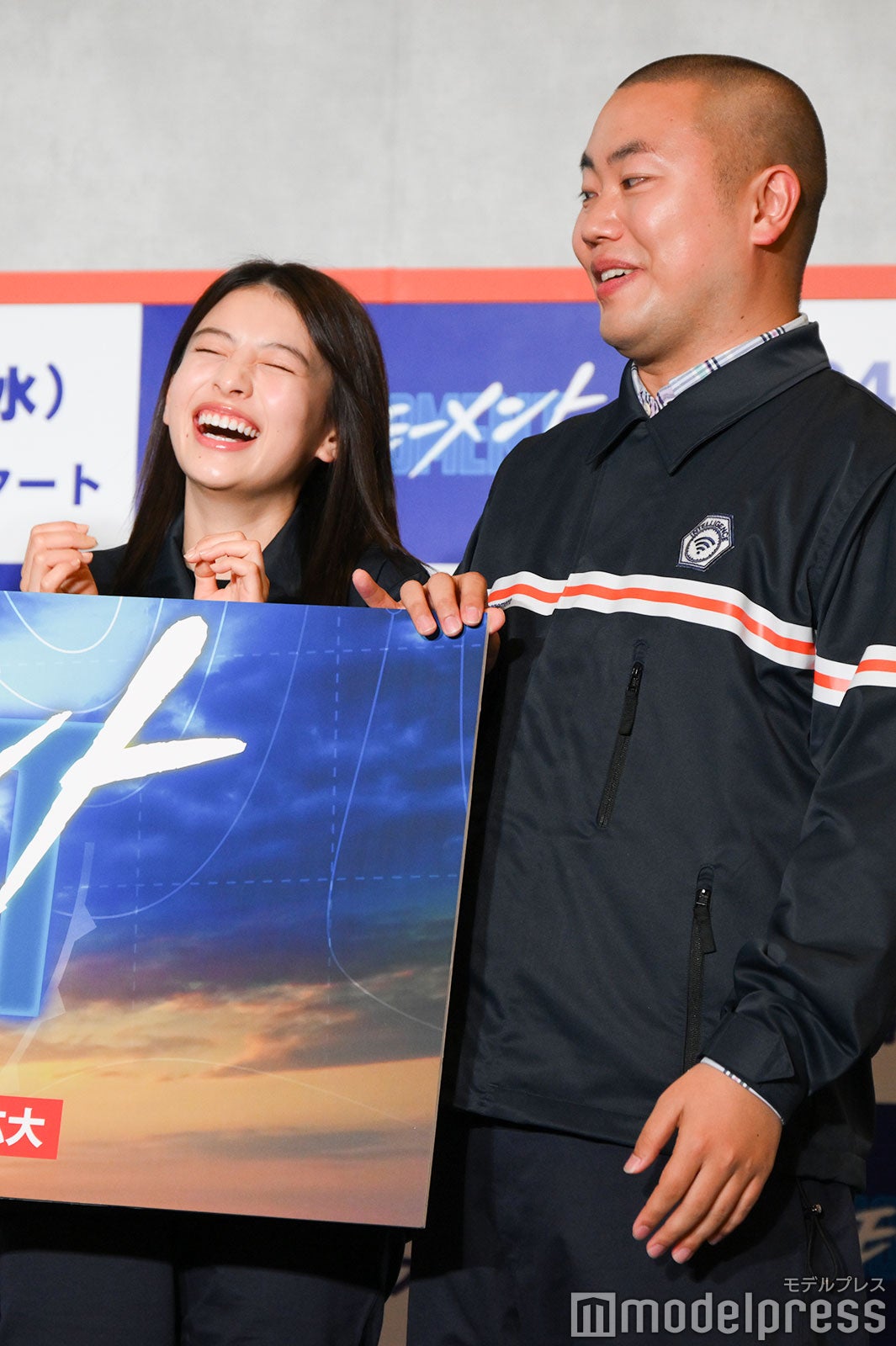 出口夏希、岡部大／ハナコ（C）モデルプレス