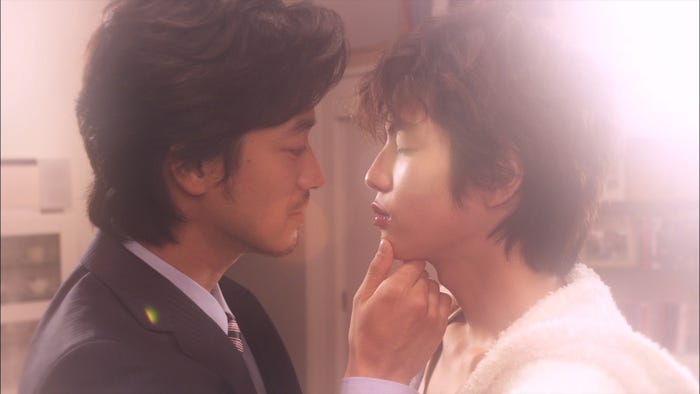 竹財輝之助、志尊淳(C)小川彌生/講談社(C)2016「きみはペット」製作委員会