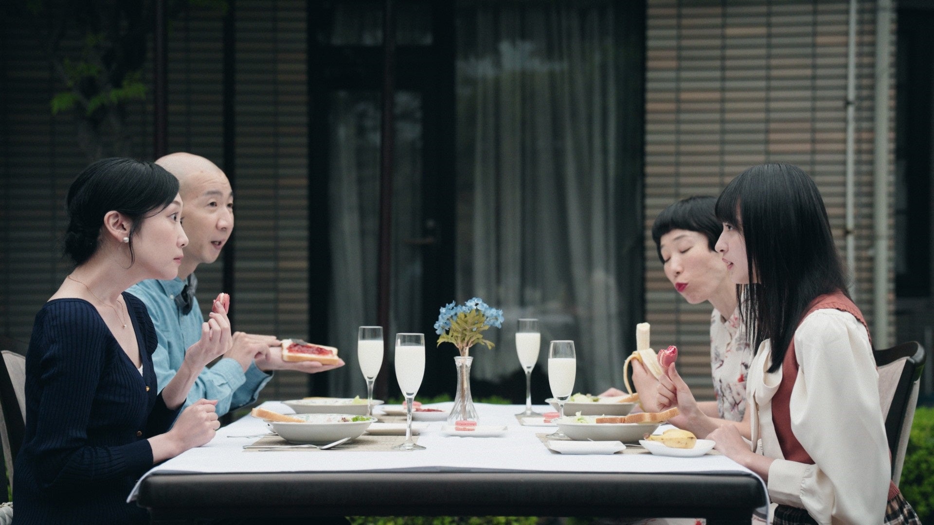 「書店員探偵サクラ」より（C）テレビ東京