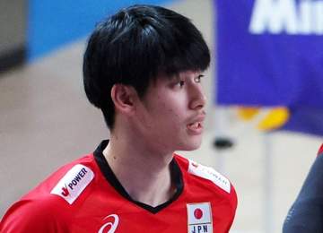 バレー男子 日本が2大会連続4強入り！16年ぶり金メダルへあと2勝 13歳210cm“怪童”擁するカタールに圧巻ストレート勝ち 2日準決は中国と激突