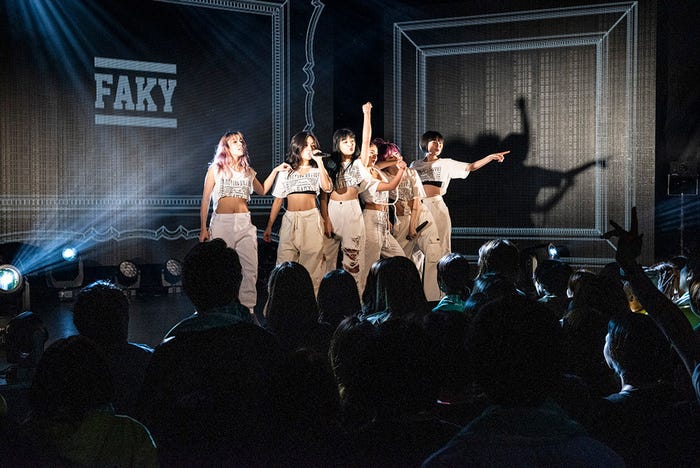 FAKY/ワンマンライブの様子(提供写真)