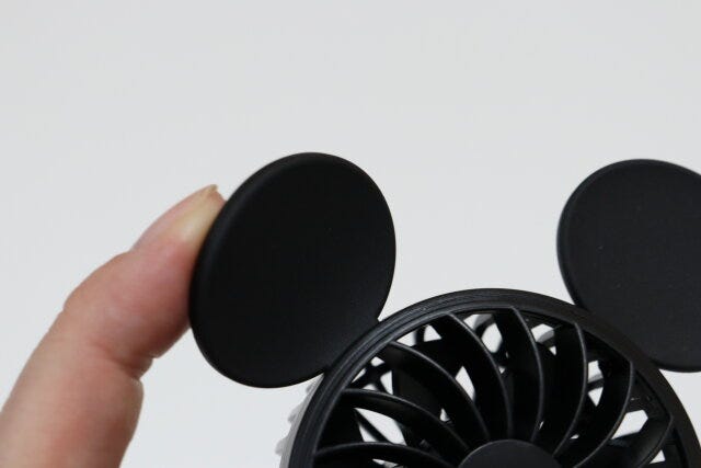 ダイソー　扇風機、ストラップ付（ミッキー／ミニー）　デザイン　耳