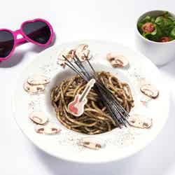 刺さらないように注意!?アッシュのマッシュルームパスタ¥1,280(C)Universal Studios TM&(C)Universal Studios