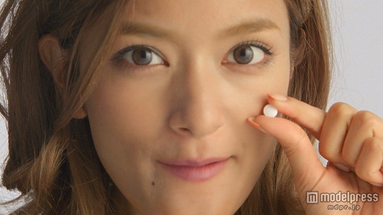 ローラ／新CM「ローラのX’mas」篇