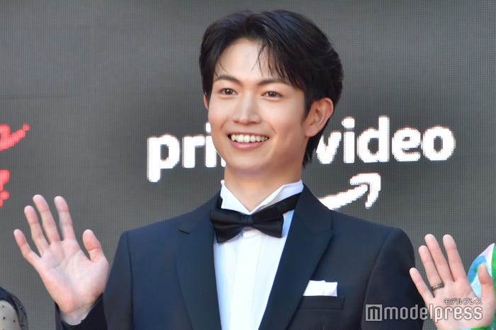 綱啓永(C)モデルプレス