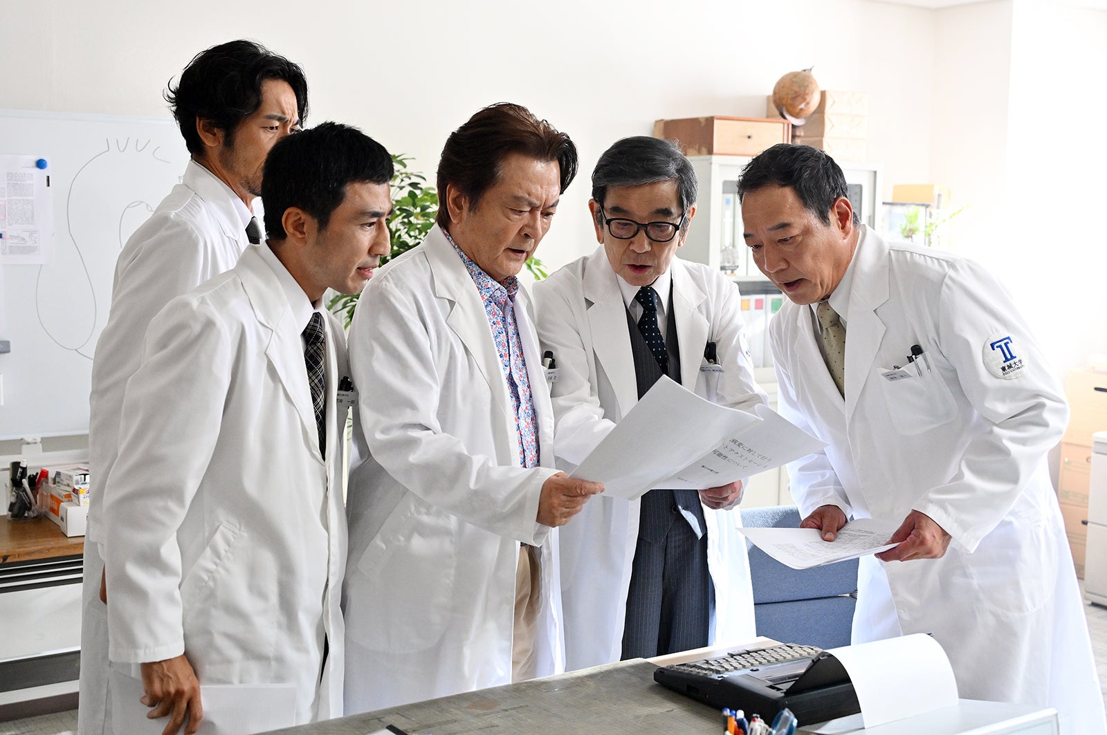 石坂浩二ら「ブラックペアン シーズン２」最終話より（C）TBS