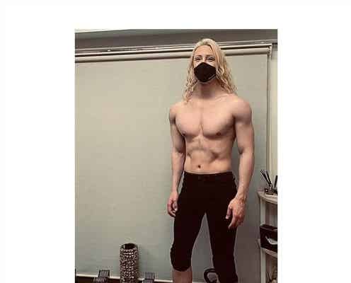 ROLAND「過度に盛れてます」鍛え上げられた胸筋公開で驚きの声