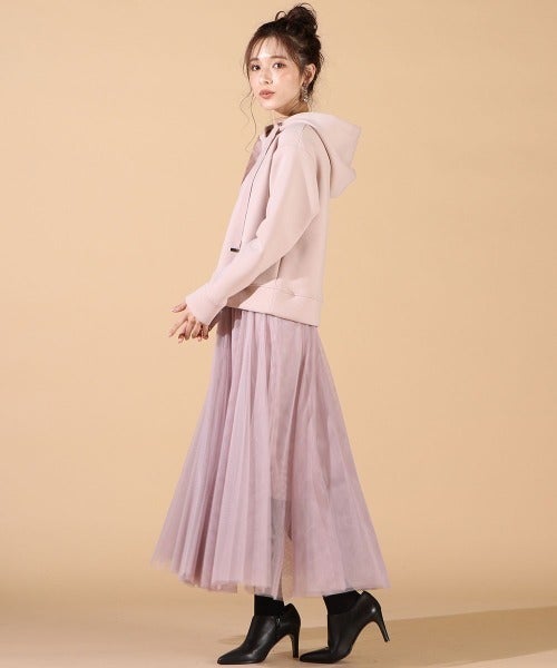 冬のピンクチュールスカートコーデ 大人女子におすすめの合わせ方は モデルプレス 冬のピンクチュールスカートコーデ 大人女子におすすめの合わせ方は モデルプレス