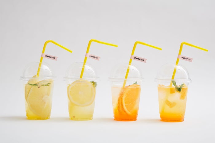 各種果実入の「フルーツエード」