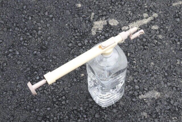 ダイソー　水風船ポンプ　ペットボトル装着