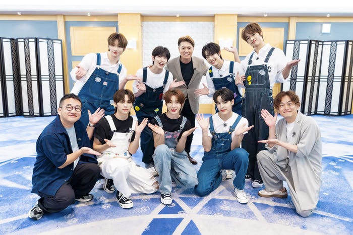 NEXZ(C)撮影:田中聖太郎写真事務所