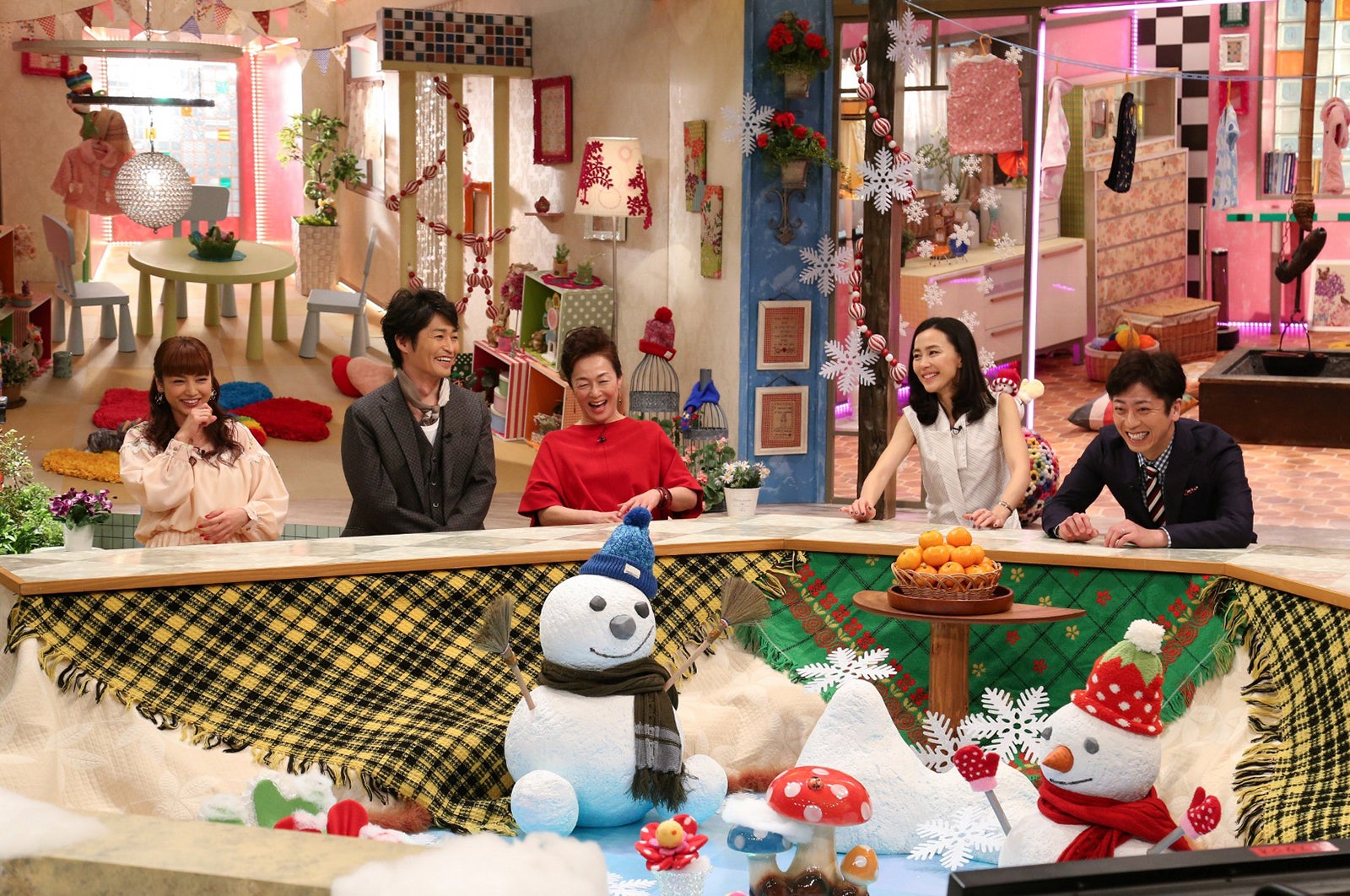 『潜入！ウワサの大家族 年の瀬も大騒動SP』が放送（C）関西テレビ・フジテレビ