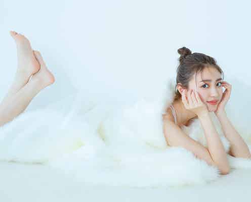 香音、うるうるキュートな笑顔から大人色っぽい表情まで 2作目のカレンダー決定