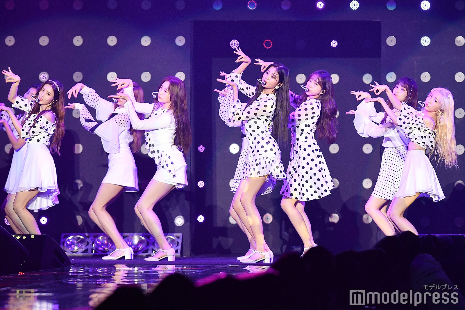 IZ＊ONE（C）モデルプレス