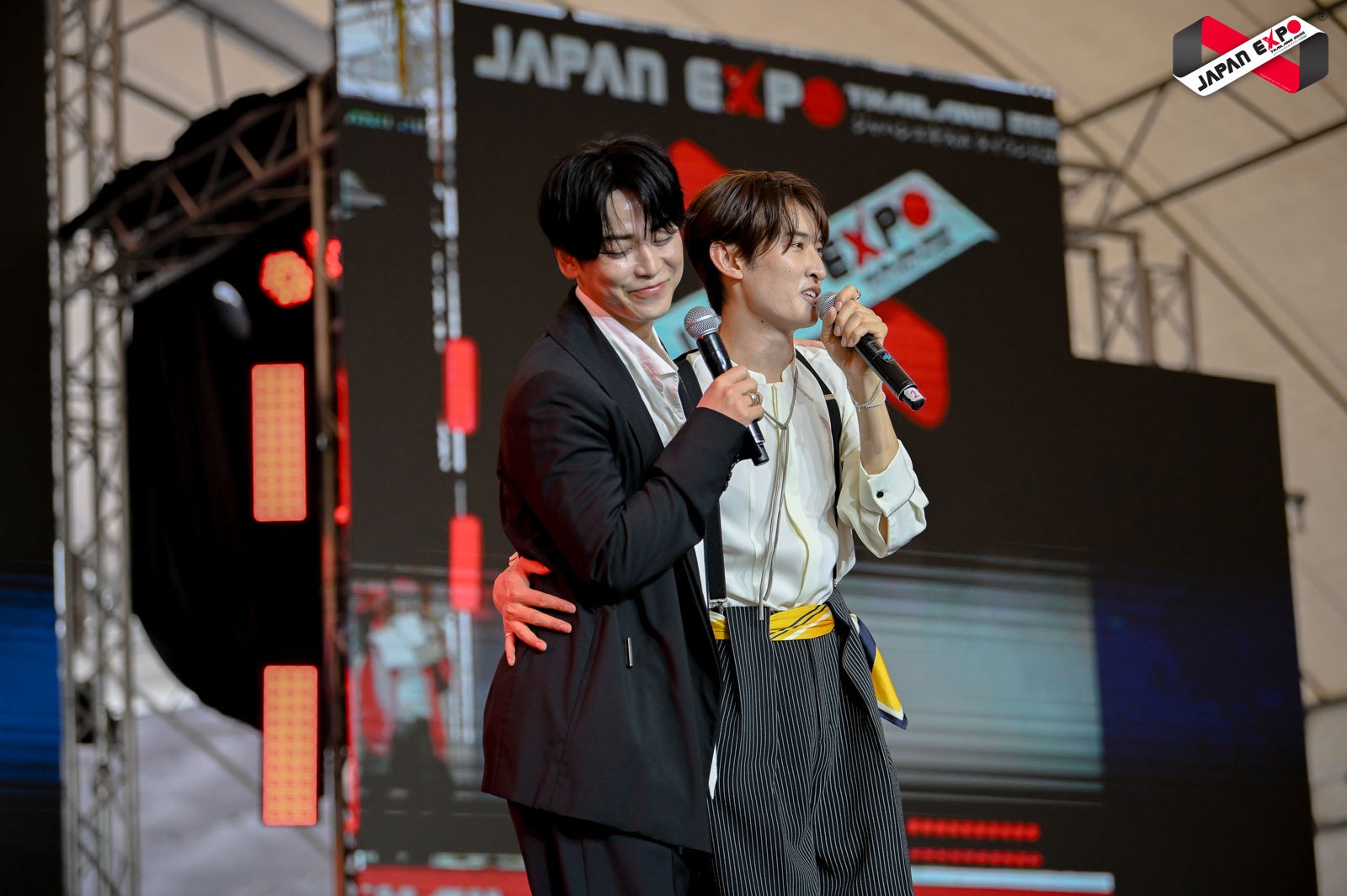 Snow Man向井康二「THAI JAPAN RELATIONSHIP AWARD」を受賞 亀梨和也が登壇で祝福・母からの手紙も