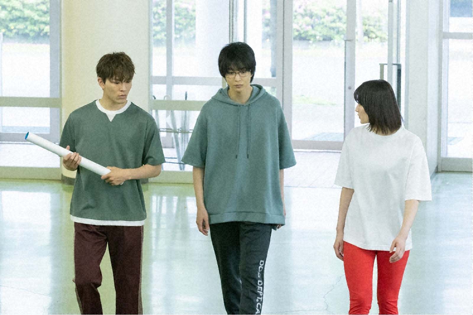 鈴木仁、高月彩良「さらば、佳き日」第2話より（C）「さらば、佳き日」製作委員会