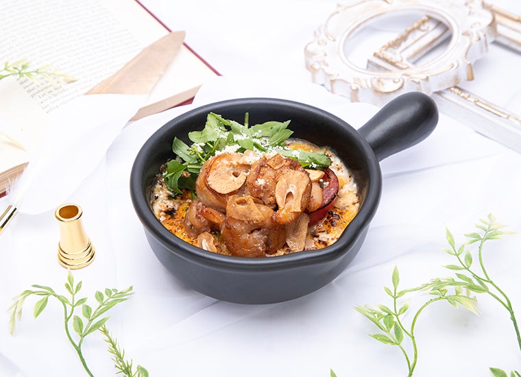 【KEVIN】エビドリア～フライドガーリックを添えて～税込1,870円／提供画像