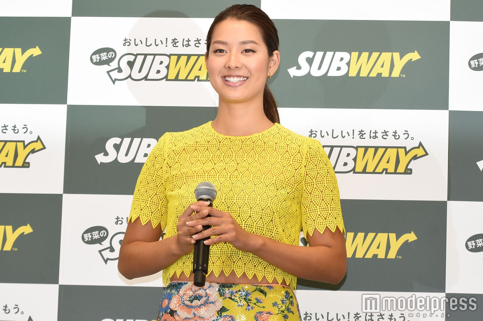 すみれ （C）モデルプレス