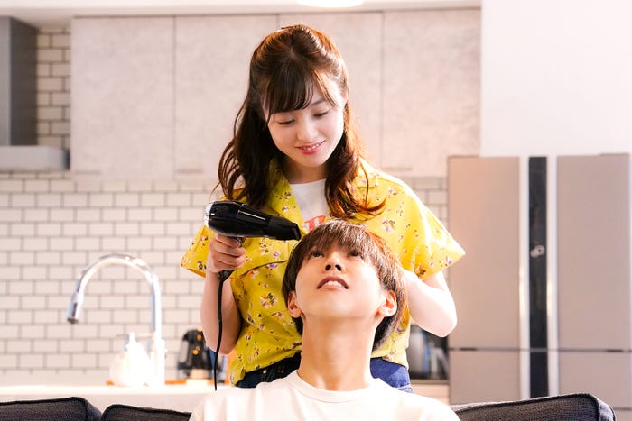 映画「午前0時、キスしに来てよ」より(C)2019映画『午前0時、キスしに来てよ』製作委員会