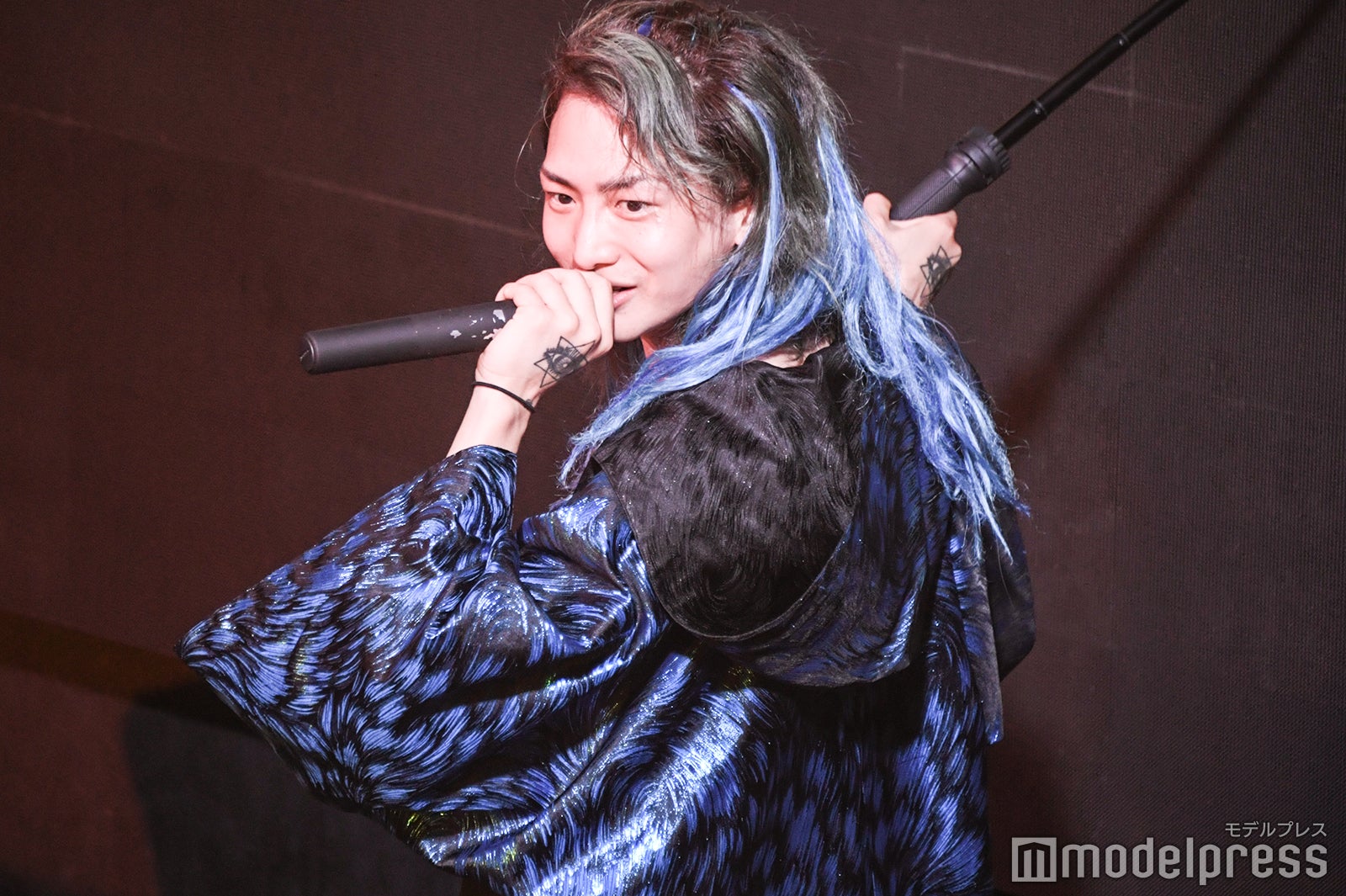 DJ社長 「レペゼン恐怖のカウントダウンライブ ～ガチで生配信～」（C）モデルプレス