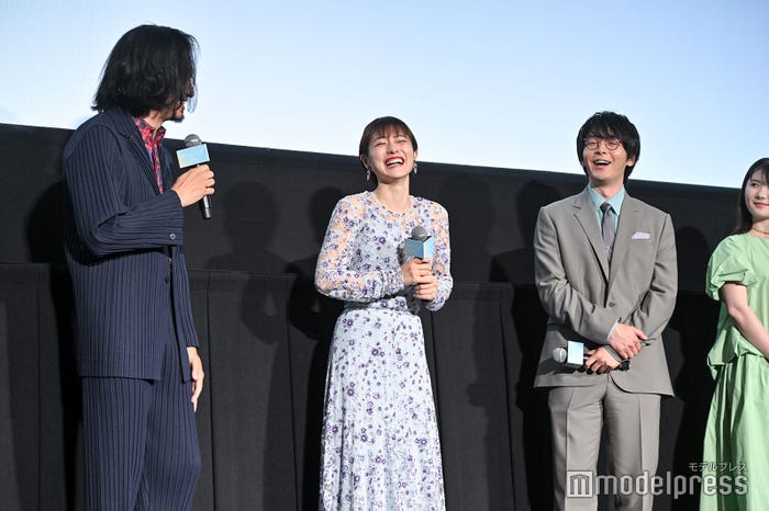 青木崇高、石原さとみ、中村倫也(C)モデルプレス
