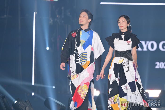ひろゆき、西村ゆかさん(C)モデルプレス