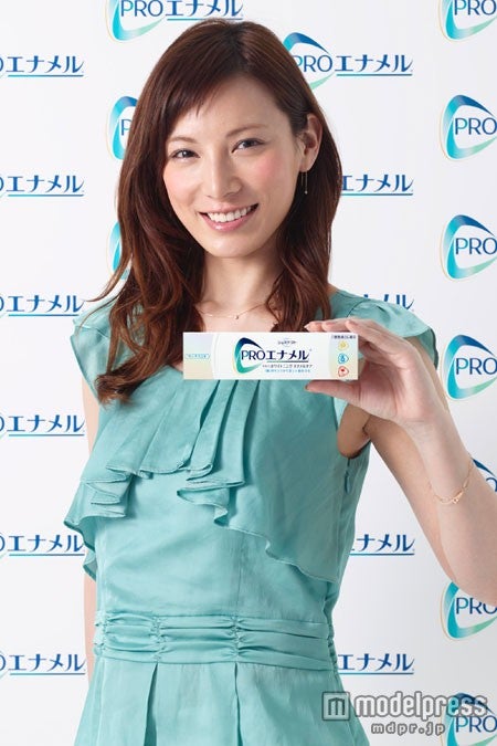 セミヌード披露の加藤あい、美しさの秘訣を語る