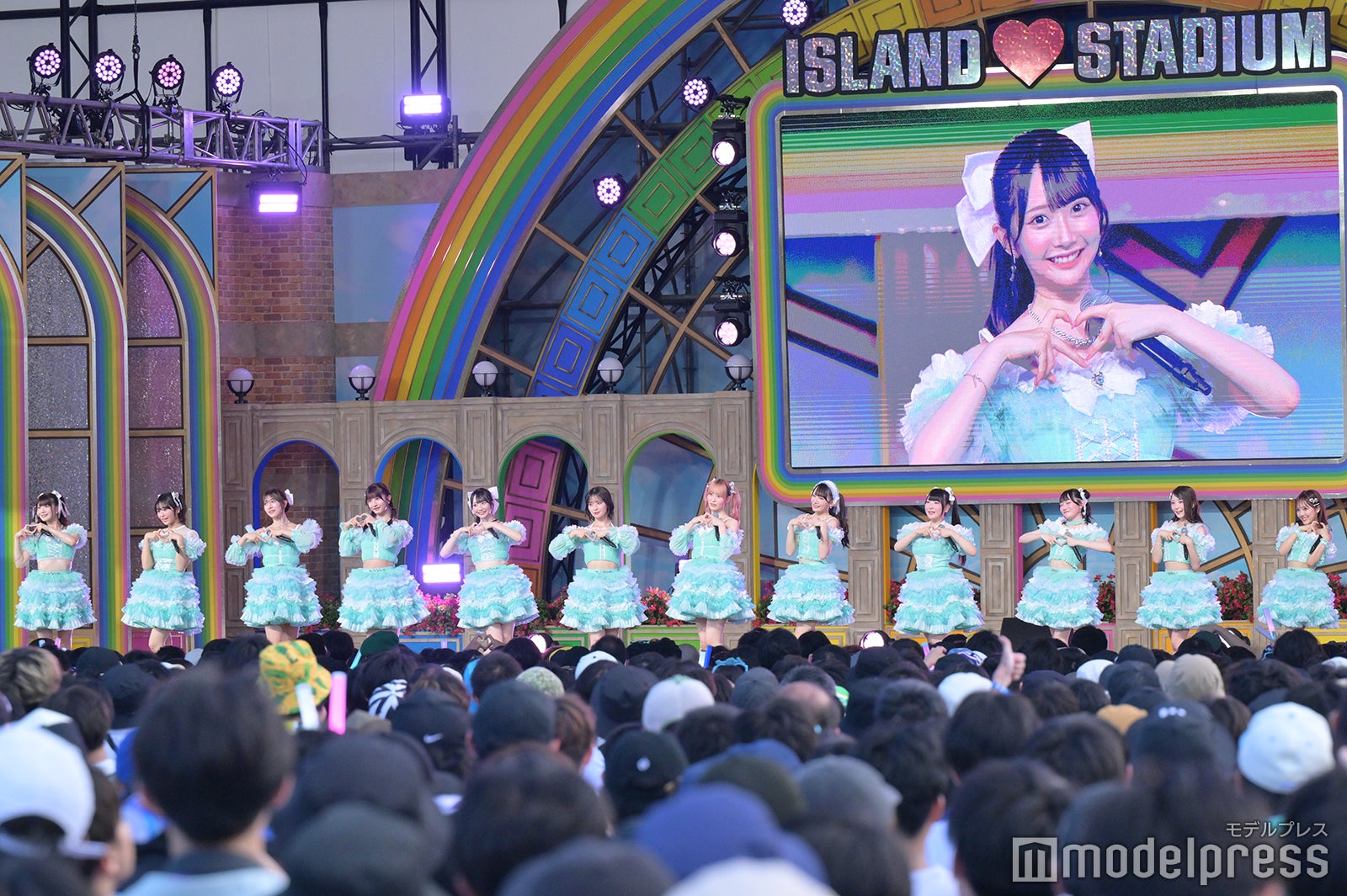 ≠ME（C）モデルプレス