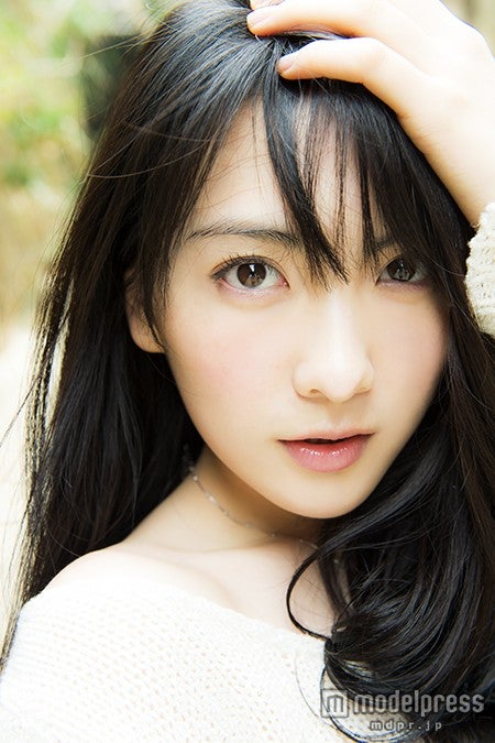 知英／初のスタイルブック『GROW UP！』より／画像提供：マガジンハウス