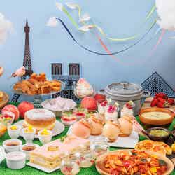 ナイトデザートビュッフェ~桃色吐息~桃づくしのフランス菓子とヨーロッパ料理/提供画像