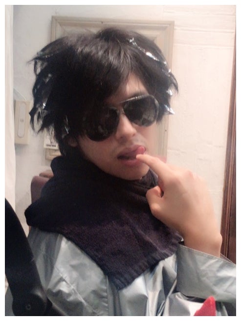 染髪中のアレクサンダー／川崎希オフィシャルブログ（Ameba）より