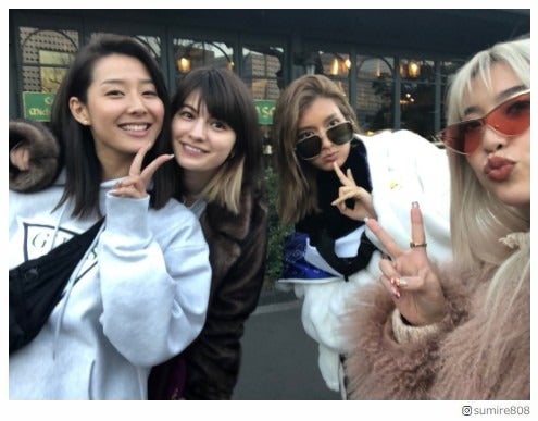 すみれ＆ローラ＆マギー＆植野有砂、“美女軍団”ショットに反響「最強すぎ」