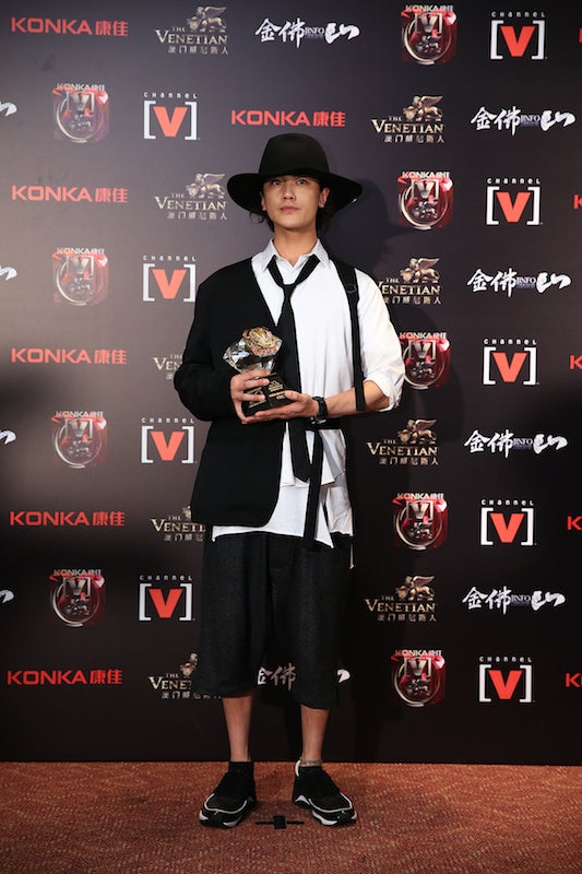 赤西仁 中国最高峰の音楽授賞式で アジアで最も影響力のある日本人アーティスト賞 受賞 光栄です モデルプレス
