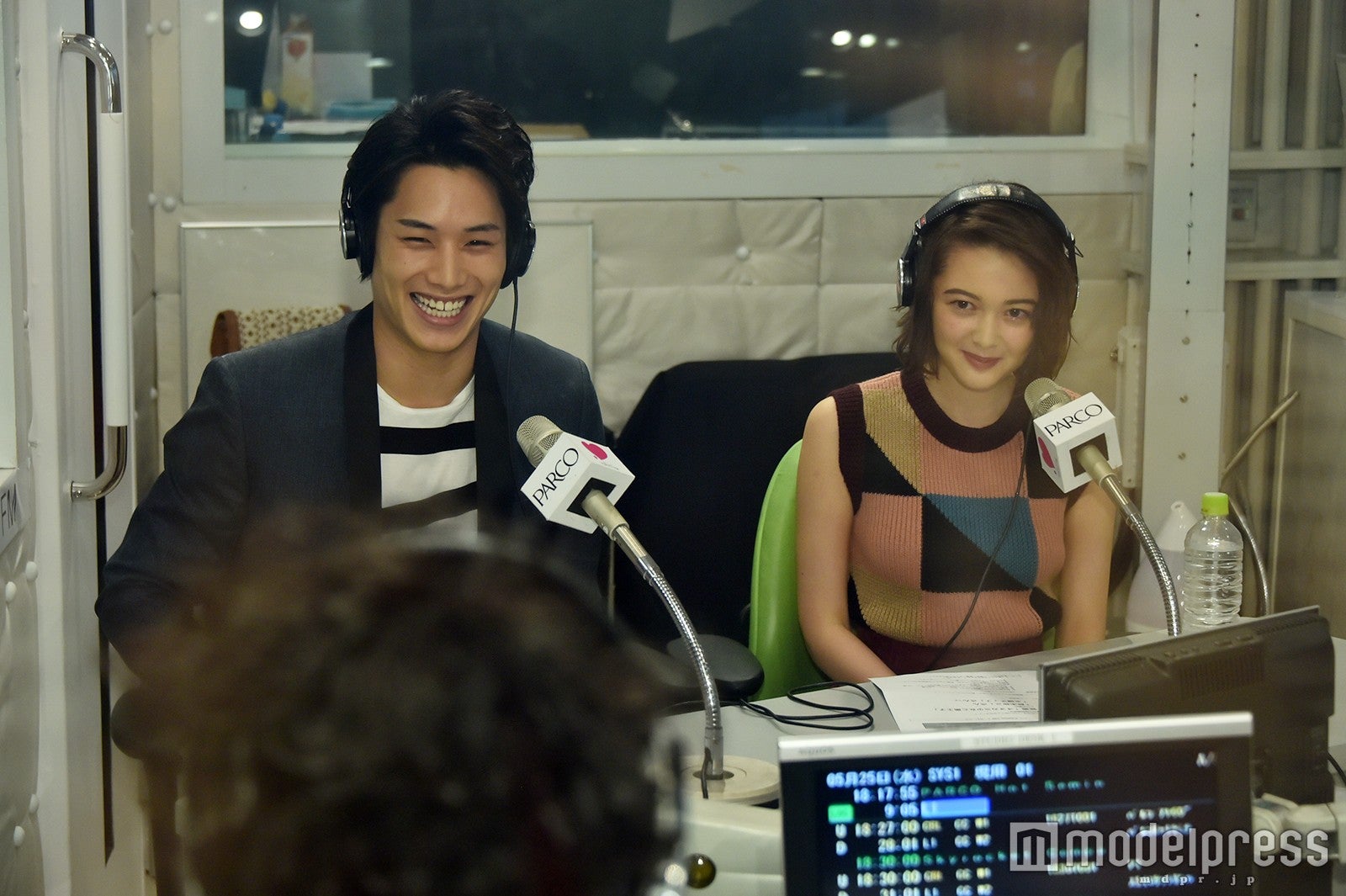 鈴木伸之、玉城ティナ（C）モデルプレス