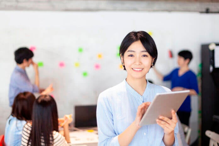おばさんになってからモテる女性の特徴とは？年齢を重ねても愛される4つの理由